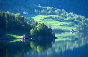 Fjord | © Ulvik Oyvind Heen