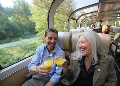 Rocky Mountaineer, GoldLeaf Service | © Rocky Mountaineer