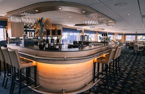De Nassau, Bar