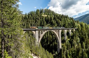 Bahnerlebnisreisen_CH_RCH_X01_1769520959.jpg