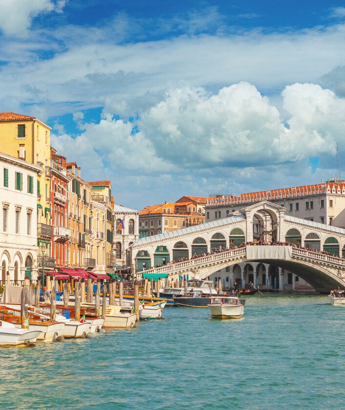 Venedig, Rialtobrücke | © GettyImages.com/mammuth