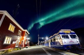 Arctic Train | © Mikael Ulriksen