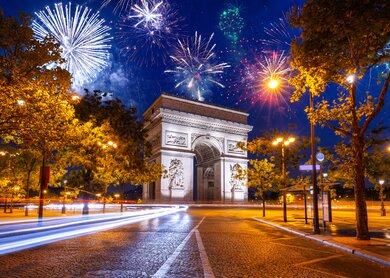 Paris, Arc de Triomphe zu Silvester | © Gettyimages.com/Patryck Kosmider