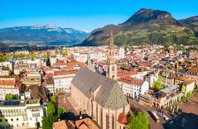 Bozen, Dom Maria Himmelfahrt | © Gettyimages.com/saiko3p
