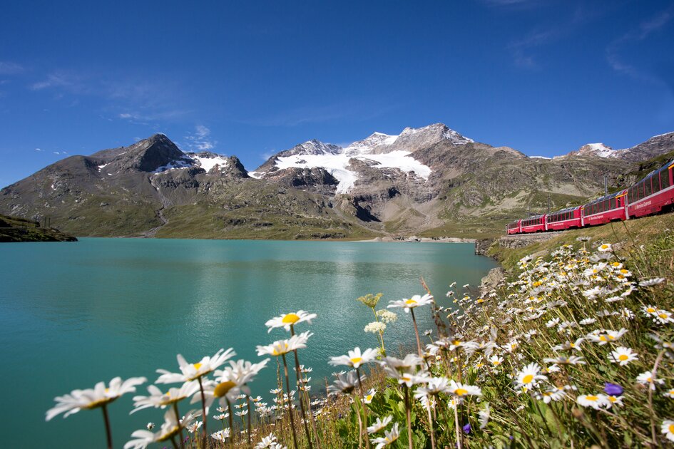 Bernina Express | © Rhätische Bahn / Christoph Benz