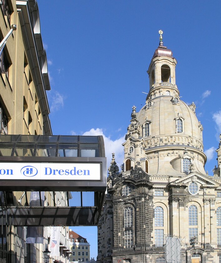 DE_DRS_DRS_Hilton_Hotel_Dresden_1481011778.jpg