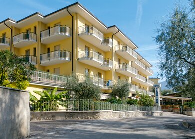 IT_VRN_LIM_Hotel_Florida_1469027460.eps