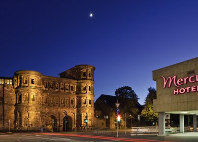 DE_MOS_TRR_Mercure_Hotel_Trier_Porta_Nigra_1497619319.jpg