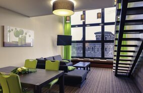 DE_MOS_TRR_Mercure_Hotel_Trier_Porta_Nigra_1497619555.jpg