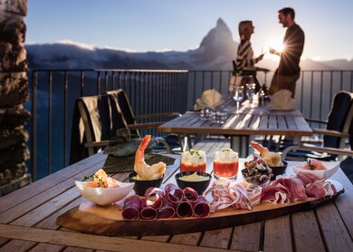 Sunset_Dinner_Gornergrat_1 | © © GaudenzDanuser.com