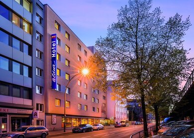 DE10001_Exterior_view_-_Novum_Hotel_Aldea_Berlin_Centrum_O.jpg