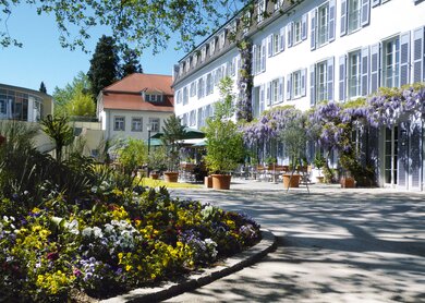 DE_BBR_UEB_Bad_Hotel__berlingen_1469093004.eps