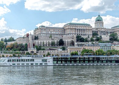 Vivienne_Budapest