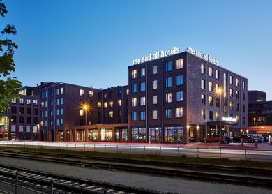 DE_ROS_KIE_me_and_all_hotel_kiel_1628073083.jpg