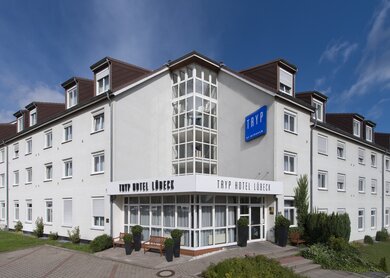 DE_ROS_LBC_TRYP_by_Wyndham_L__beck_Aquamarin_1498728285.JPG