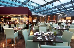 DE_BER_BER_Park_Inn_by_Radisson_Berlin_Alexanderplatz_1472629061.jpg