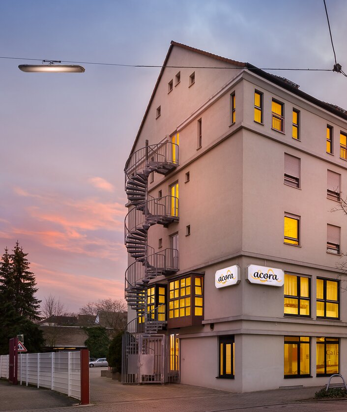 DE76002_Exterior_view_4_TOP_acora_Hotel_und_Wohnen_Karlsruhe_O.jpg