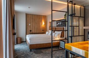 DE_SAL_ULM_me_and_all_hotel_ulm_1643012873.jpg