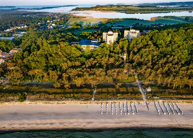 DE_RUE_SEQ_Cliff_Hotel_R__gen_1717409080.jpg