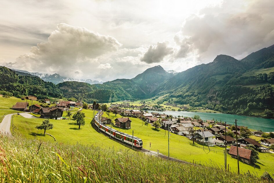 Luzern_Interlaken_Express_C | © simon + kim