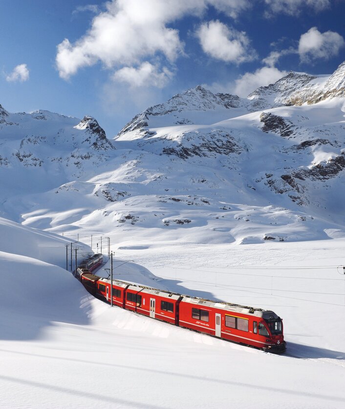 Bernina Express beim Lago Bianco | © Rhätische Bahn/Tibert Keller