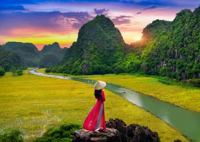 Ninh Binh | © Gettyimages.com/tawatchaiprakobkit