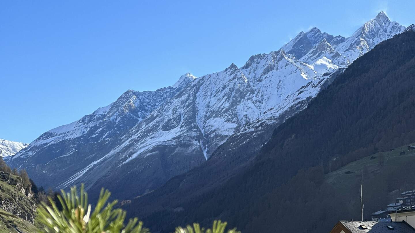 Ausblick aus dem Hotel Alex in Zermatt, Schweiz | © Verena Cezanne