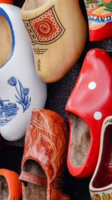 bemalte Hollandschuhe | © Alicia Fdez/gettyimages.com