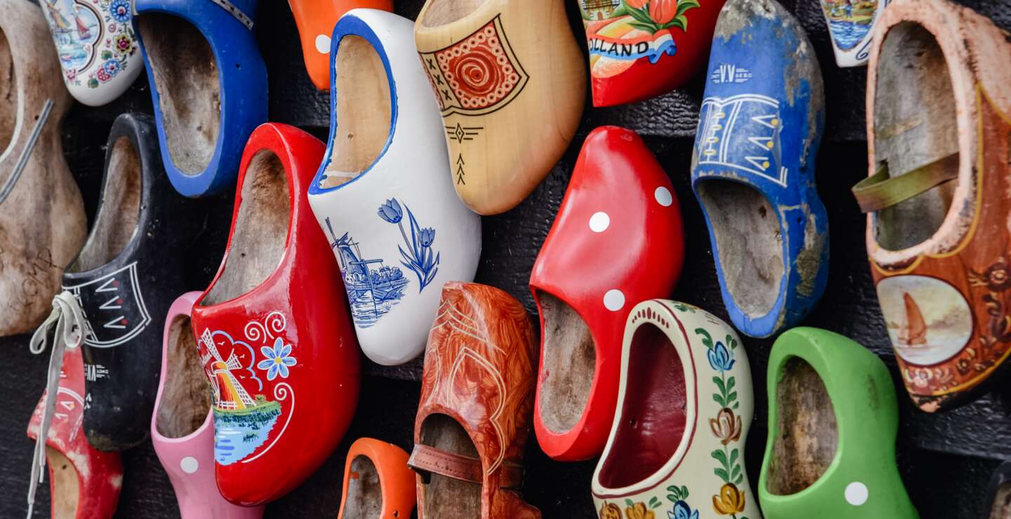 bemalte Hollandschuhe | © Alicia Fdez/gettyimages.com