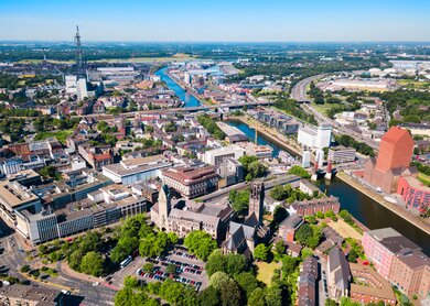 Skyline Duisburg in  | © GettyImages.com/saiko3p