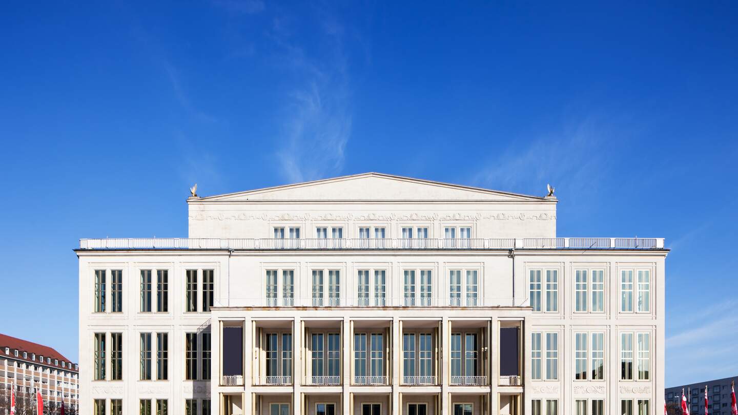 Gebäude der Oper an einem Sommertag in Leipzig | © Gettyimages.com/TommL