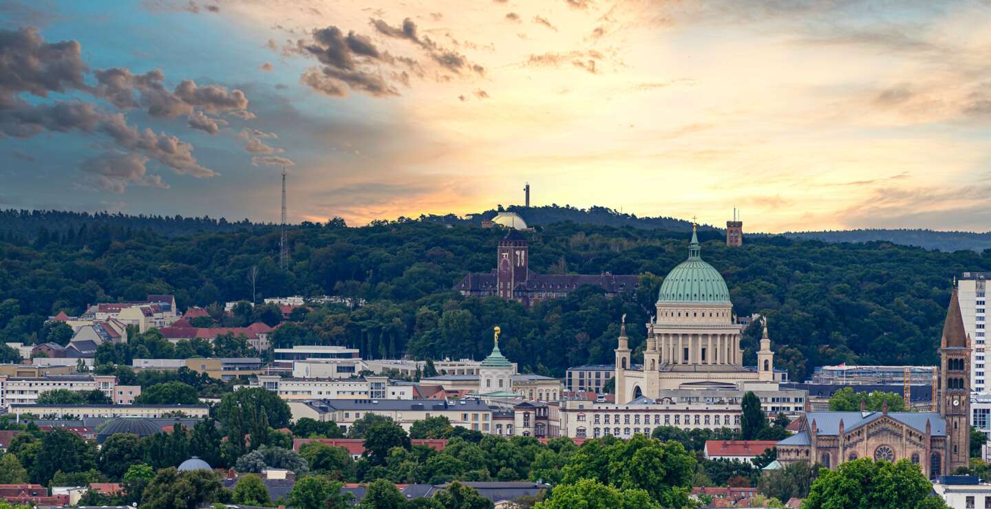 Blick von oben auf die Stadt Potsdam | © Gettyimages.com/Wirestock