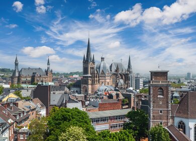Blick auf die Skyline von Aachen | © Gettyimages.com/taranchic