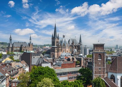 Blick auf die Skyline von Aachen | © Gettyimages.com/taranchic