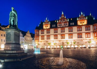 Historischer Marktplatz in Bad Dürkheim mit bunten Fachwerkhäusern | © Gettyimages.com/	no_limit_pictures