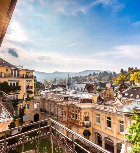 Blick ueber Baden Baden vom Bad Hotel zum Hirsch aus | © Daniel Sturm