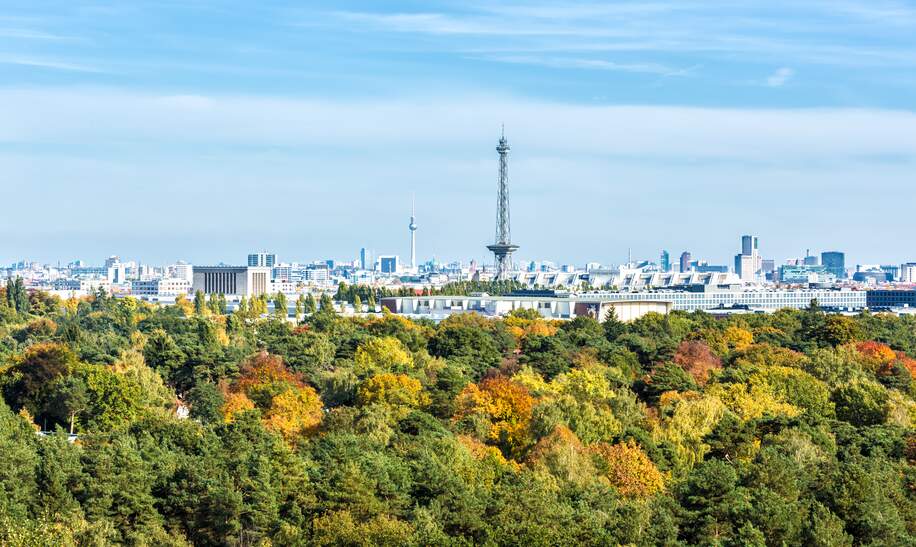 Skyline von Berlin im Sommer | © Gettyimages.com/querbeet