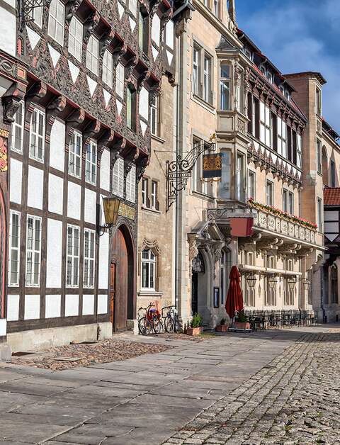 Historische Gebäude am Burgplatz im Zentrum von Braunschweig | © GettyImages.com/bbsferrari