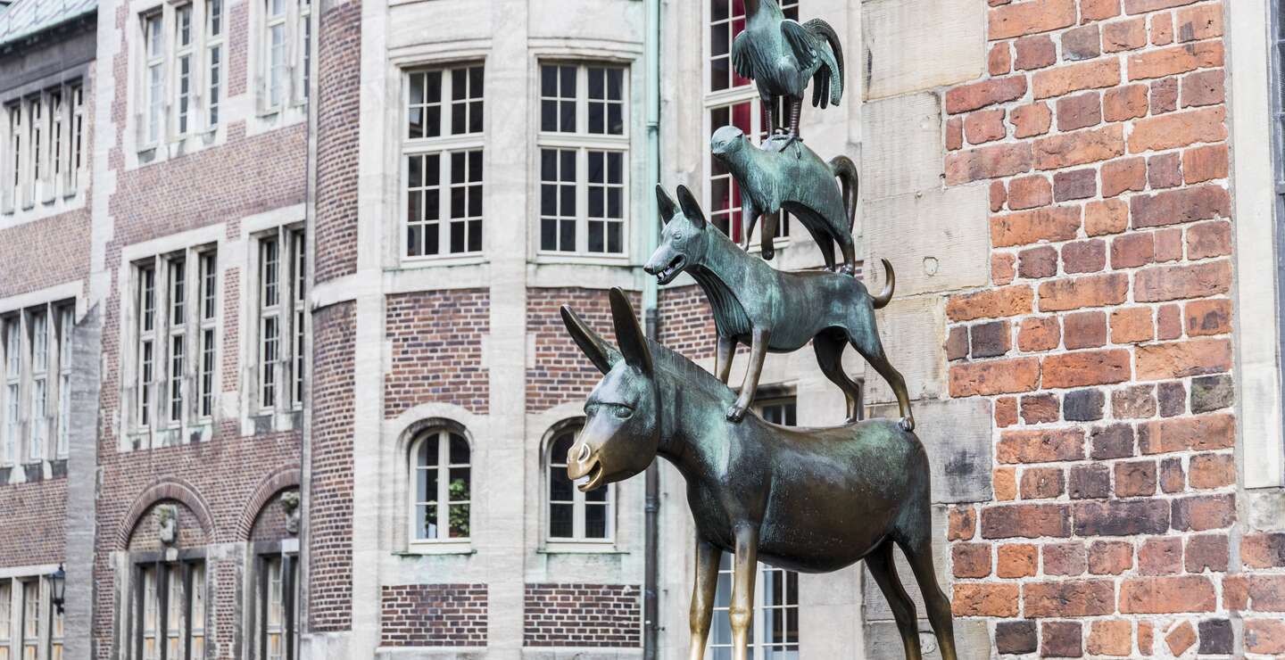 Bronzestatue von Gerhard Marcks mit den Bremer Stadtmusikanten, errichtet 1953 | © GettyImages.com/Joaquin Ossorio-Castillo