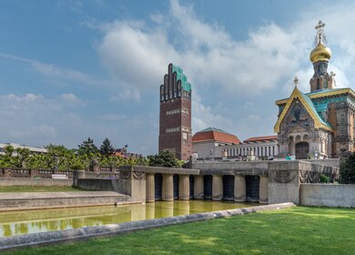 UNESCO Weltkulturerbe russisch-orthodoxe Kapelle namens Mathildenhoehe in Darmstadt  | © GettyImages.com/mabelgurb