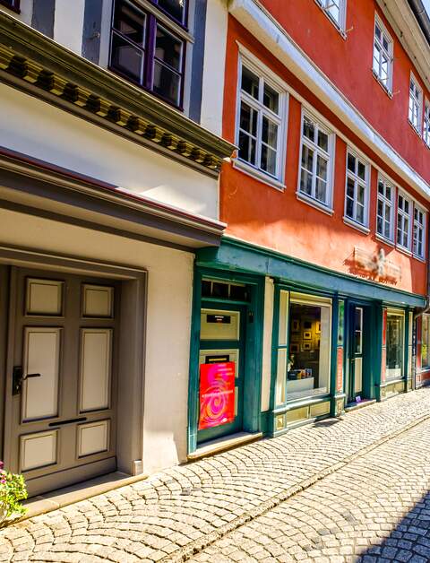 Blick auf die berühmte Kramerbrücke in Erfurt | ©  Gettyimages.com/FooTToo