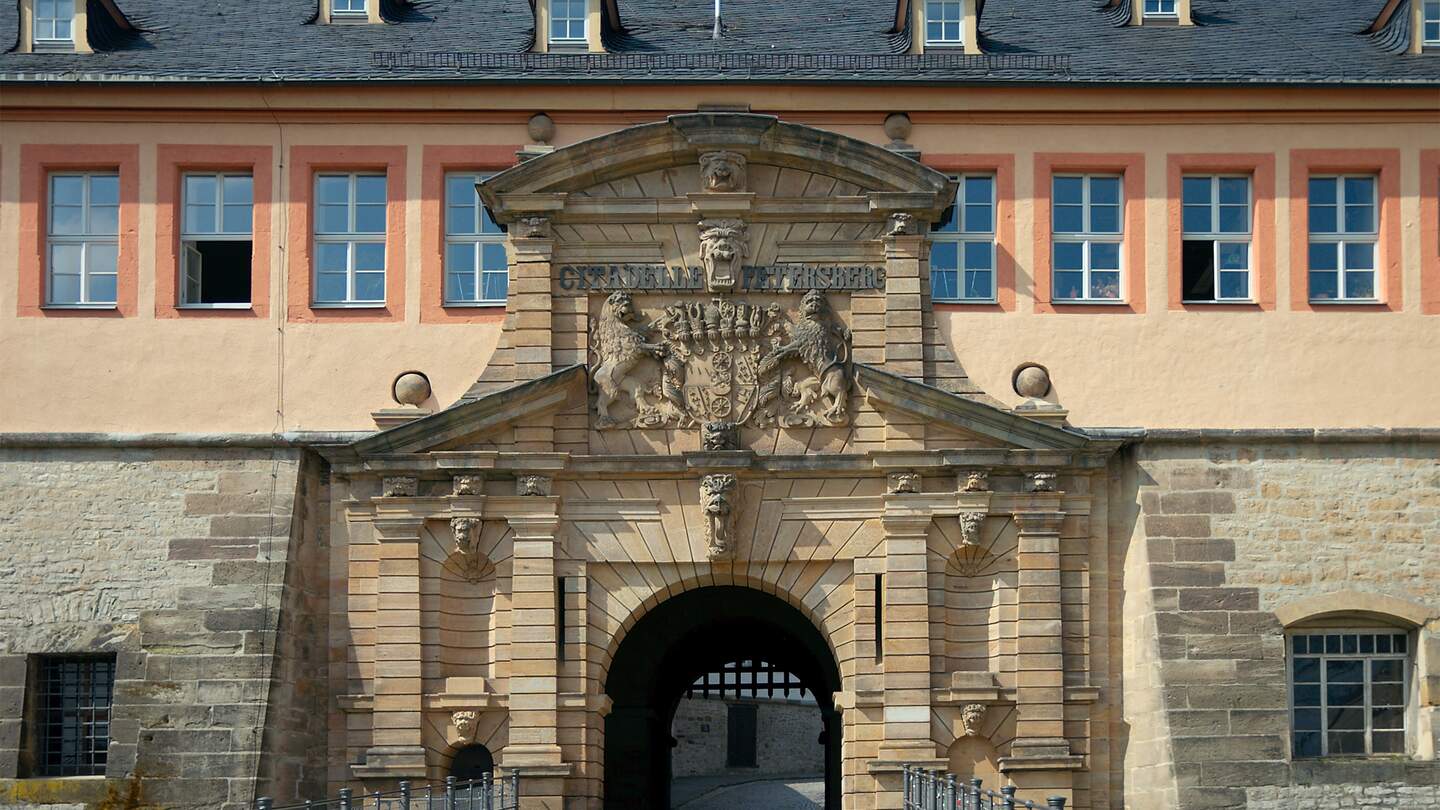 Peterstor der Petersberzitadelle in Erfurt | © Gettyimages.com/tosha11