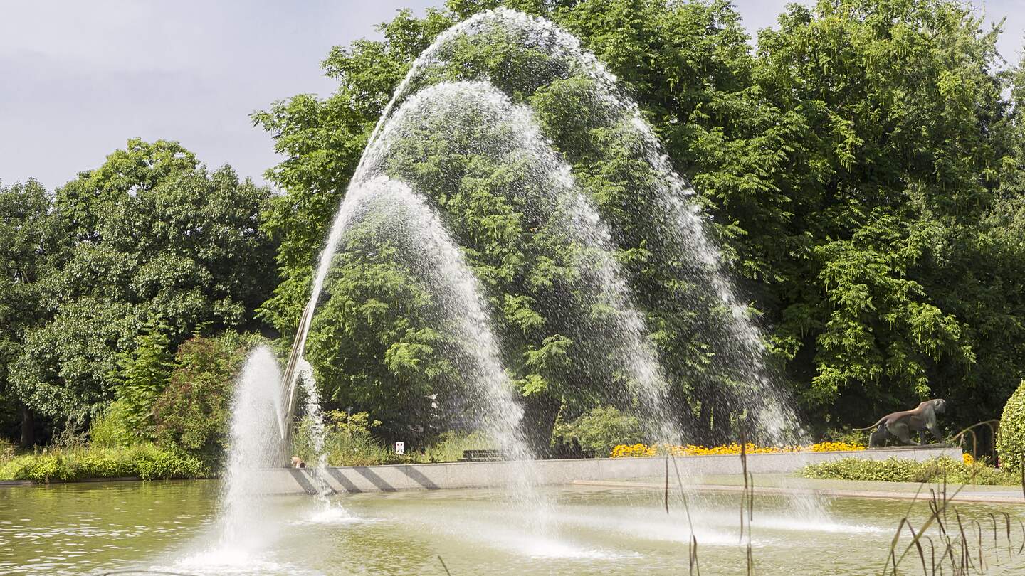 Grugaparkt, Essen | © Gettyimages.com/verve231 Wunderschoene Springbrunnen in Grugapark Essen | © Gettyimages.com/verve231