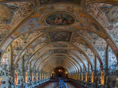 Innenansicht des Antiquariums der Residenz in München mit Schlossbaukunst des 17. Jahrhunderts | © Pixabay.com/blizniak