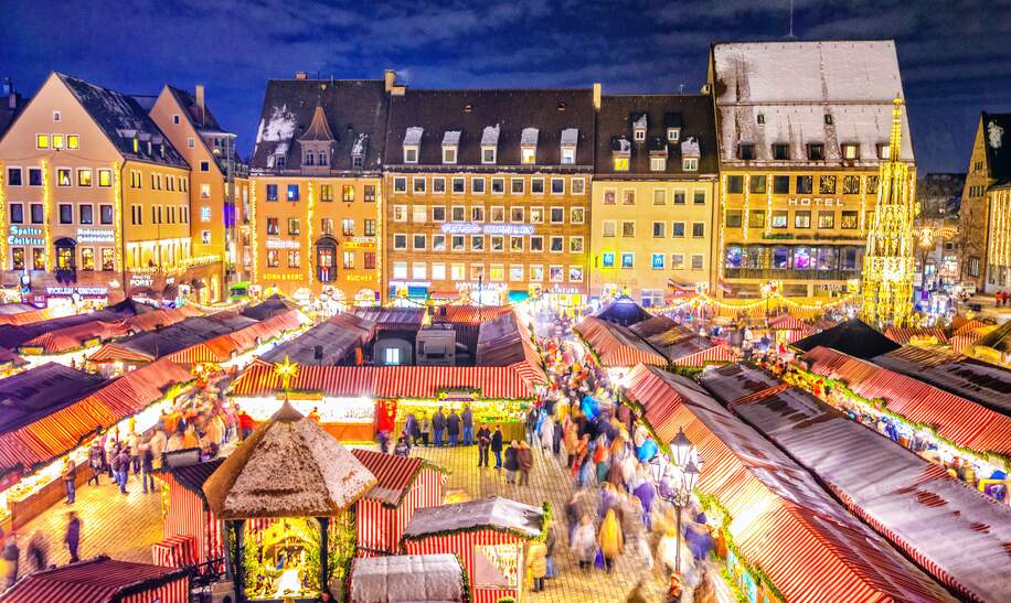 Nuernberger Weihnachtsmarkt-Christkindlesmarkt Nuernberg | © Gettyimages.com/Juergen Sack