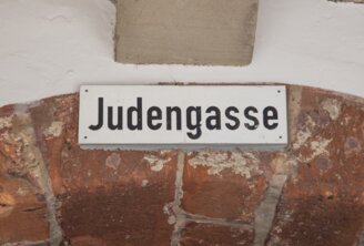 Judengasse Strassenschild in Trier | © Gettyimages.com/8vFanI