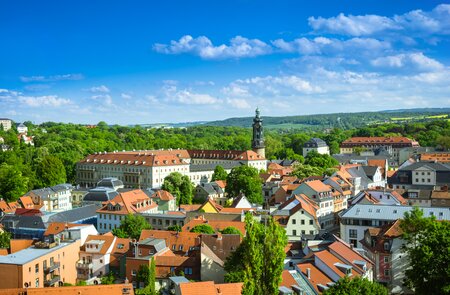 Ein Blick über die Stadt Weimar an einem sonnigen Tag | © © Gettyimages.com/Nikada