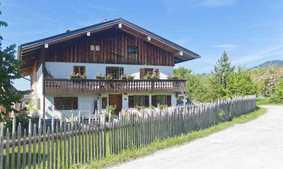 Bauernhaus in den bayerischen Alpen | © © Gettyimages.com/Wicki58