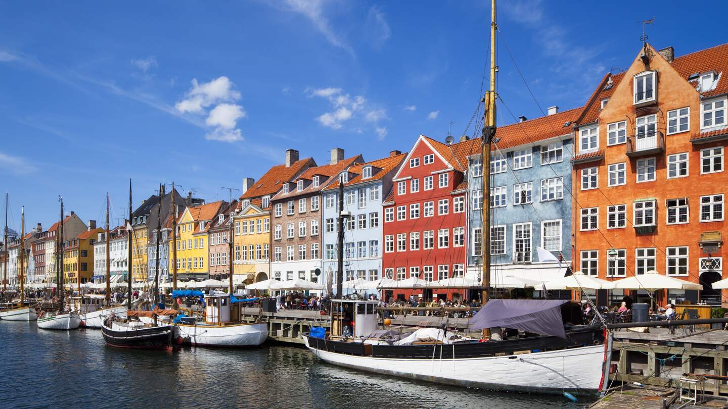 Blick auf den Hafen von Kopenhagen | © Gettyimages.com/cinoby