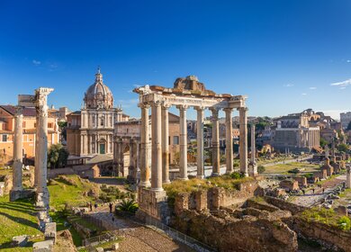 Blick auf das Forum Romanum, einen Stadtplatz im alten Rom | © Gettyimages/Patryk_Kosmider